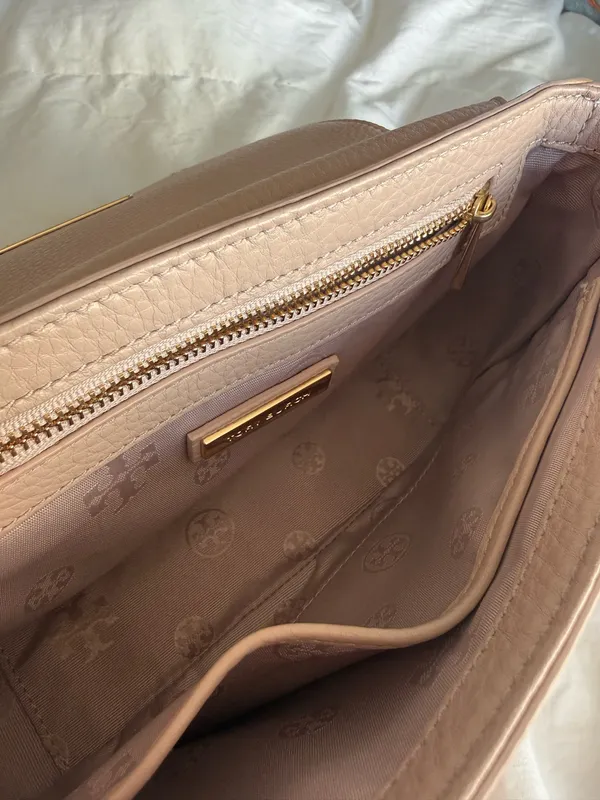 Tory Burch Britten Adjustable Shoulder Bag - Image 4