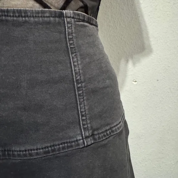 Free People Black Highlands Washed Denim A‎ Line Mini Skirt Distressed Raw Hem 0 - Image 4