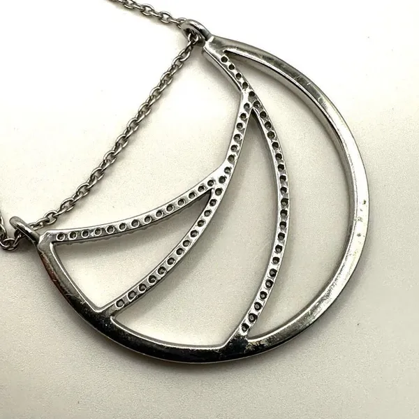 Lauren Conrad silver tone rhinestone pendant necklace - Image 4
