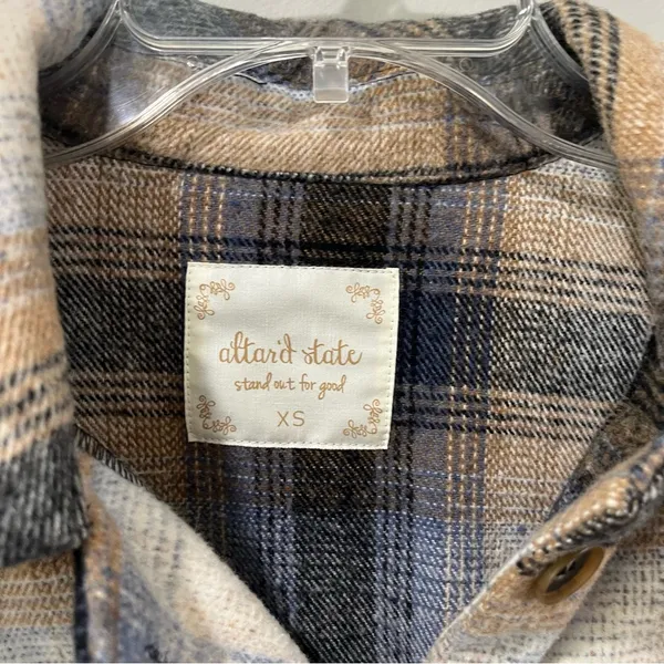 Altar'd State Plaid Oversized Jacket Coat Size XS Blue‎ Taupe Buttons Pockets - Image 4