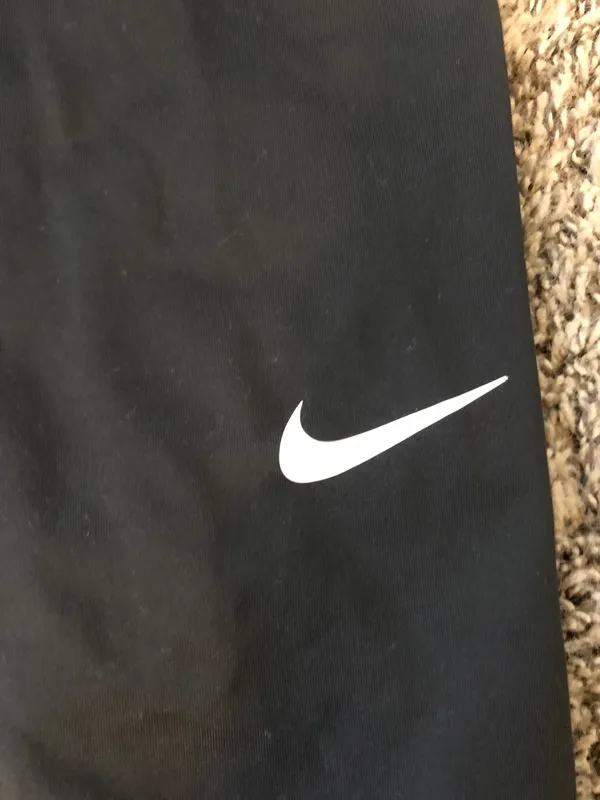 Nike Pro Crop Leggings - Image 3