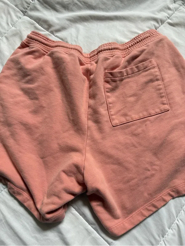 Comfort-Fit Women’s Coral peach pink sweat Shorts size large GAP - Image 4