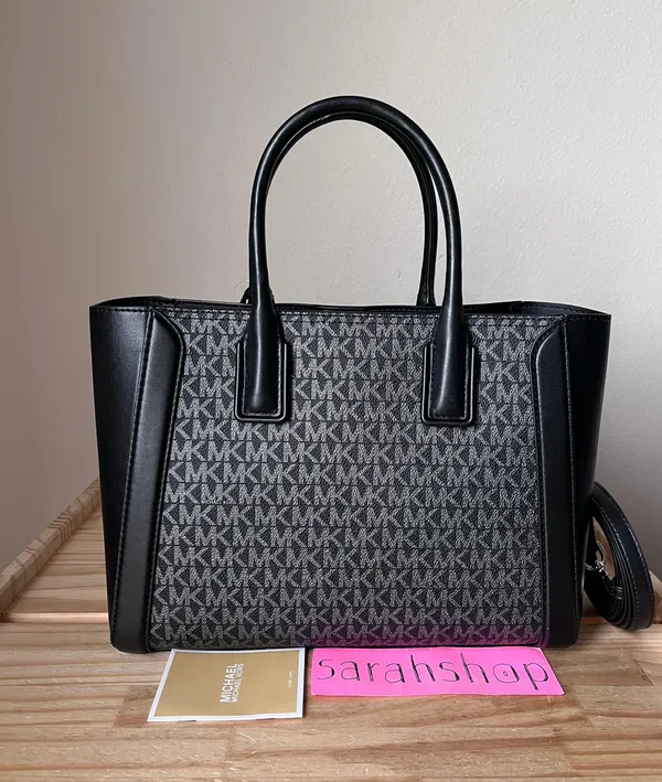 Michael Kors Purse And IPad Case - Image 3