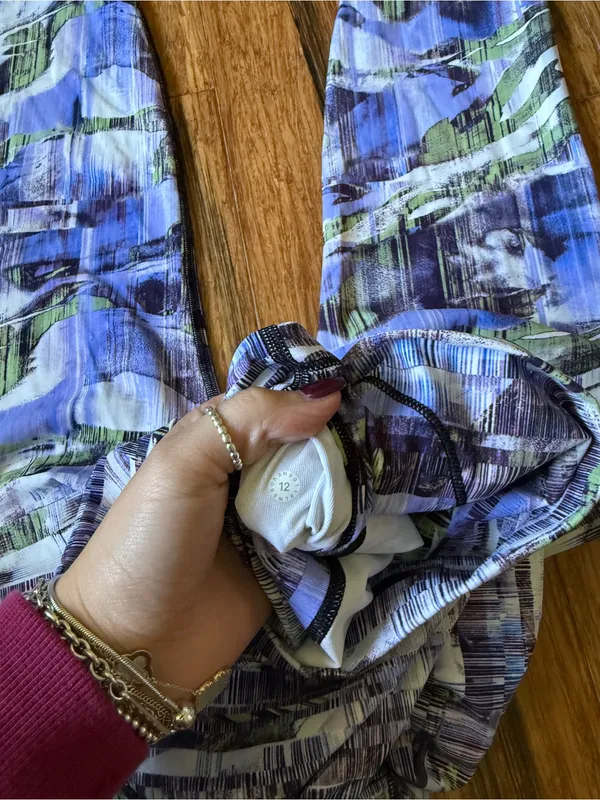 Lululemon Wunder Under Printed Multi Color Leggings - Image 3