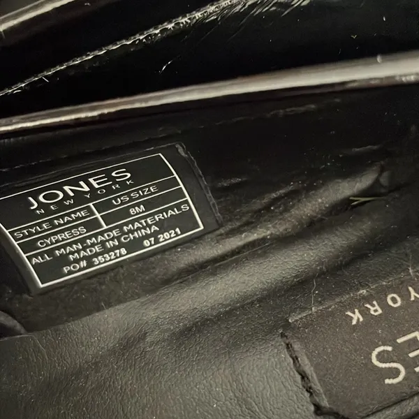 Jones New York Shiny Black Loafers with heels - Image 2