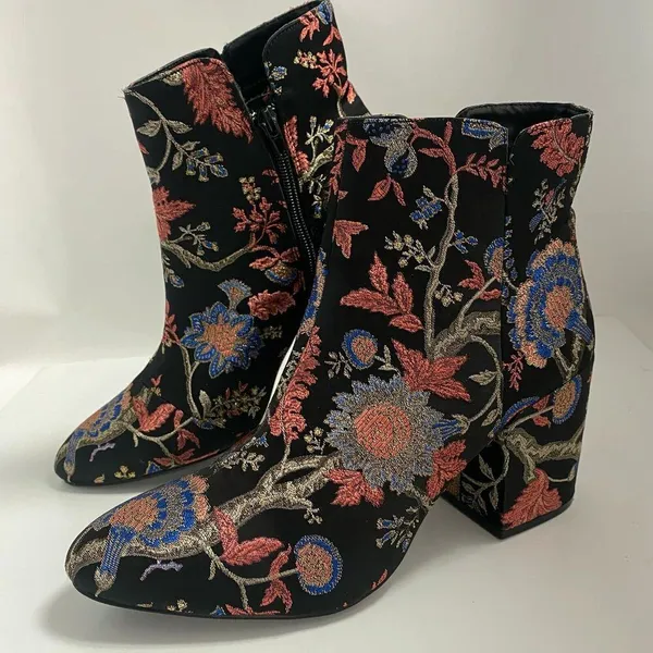 Target Women's Colorful Embroidered Floral Ankle Zip Bootie Boots Size 10 - Image 3