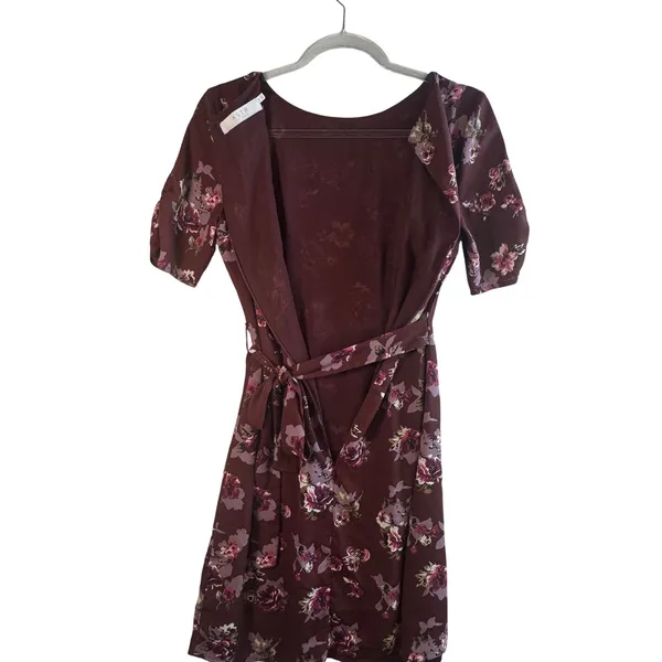 ASTR The Label Floral Mini Dress Burgundy Faux‎ Wrap S/S XS Soft Girl Romantic - Image 8