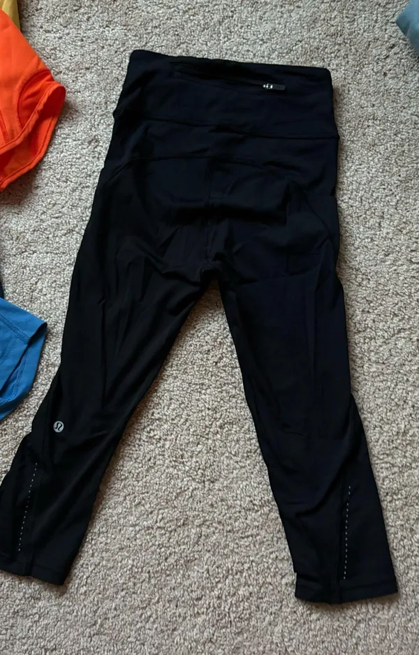 Lululemon Capri Leggings - Image 2