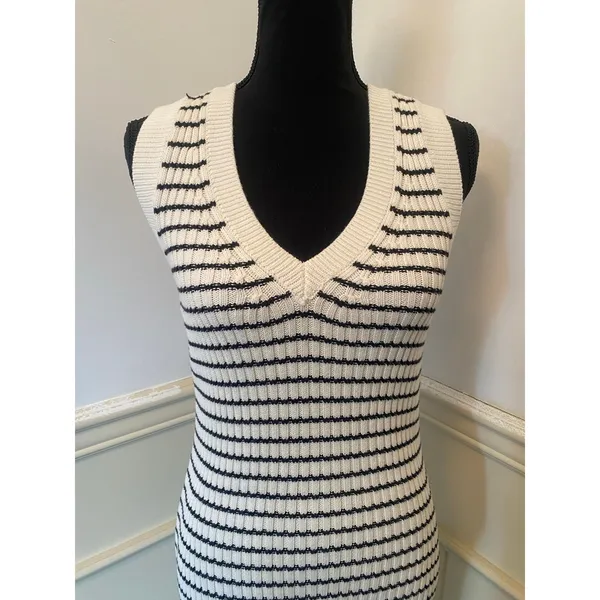 Abercrombie & Fitch Limited Edition Sleeveless Ribbed Striped Sweater Dress Knit - Image 2