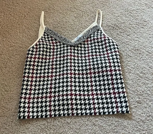 Zara Black and White Houndstooth Camisole with Red Accents. Never worn - Image 2