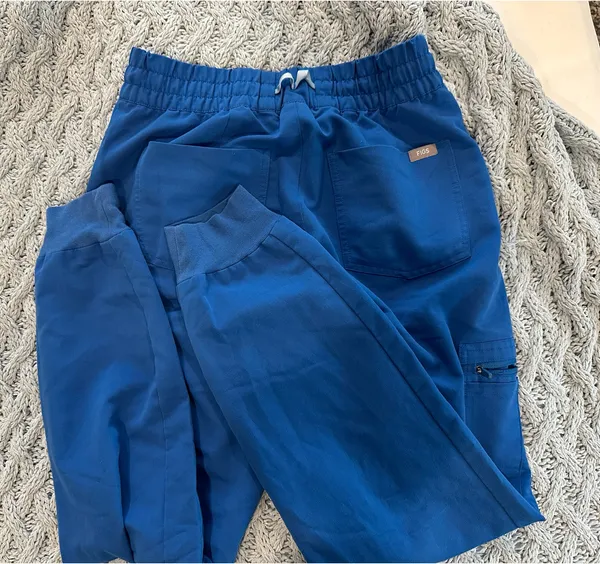 FIGS High Waisted Uman Relaxed Jogger Scrub Pants - Image 7