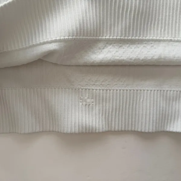 Lululemon Rest Less Pullover White Size 8 Long Sleeve Pullover Run Gym - Image 5