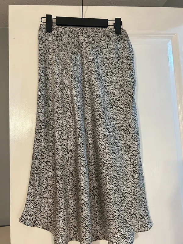 Black & White Midi Skirt Gray - Image 2