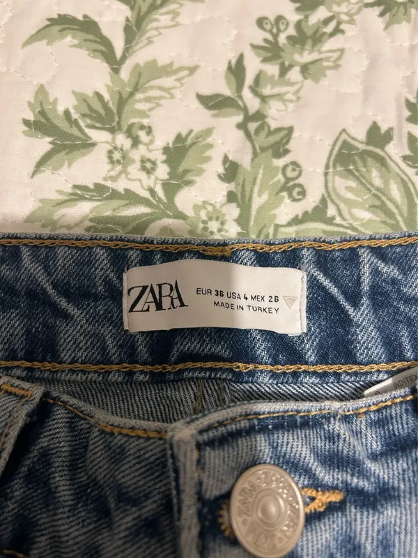 ZARA Jeans Straight Leg - Image 3