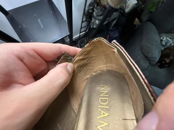 Andiamo Bronze Patent Leather Heels Brown Size 9 - Image 8