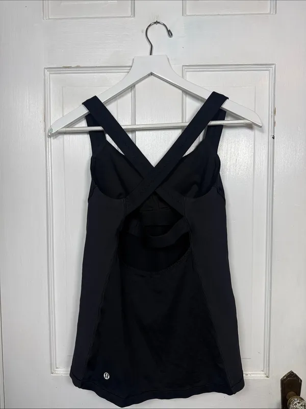 Lululemon Core Kicker Tank Top in Black W2555 Sz 8 - Image 7
