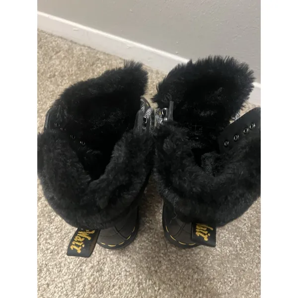 Dr. Martens 1460 Serena Collar Faux Fur Lined Lace Up Combat Boots 7 NWOT - Image 6