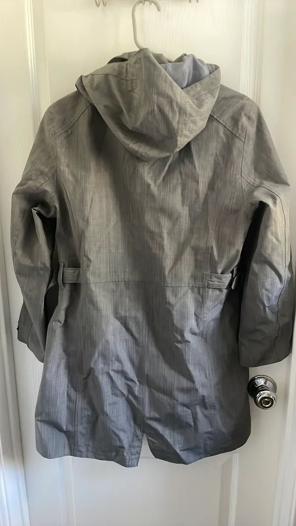 Kirkland Signature Rain Jacket - Image 2