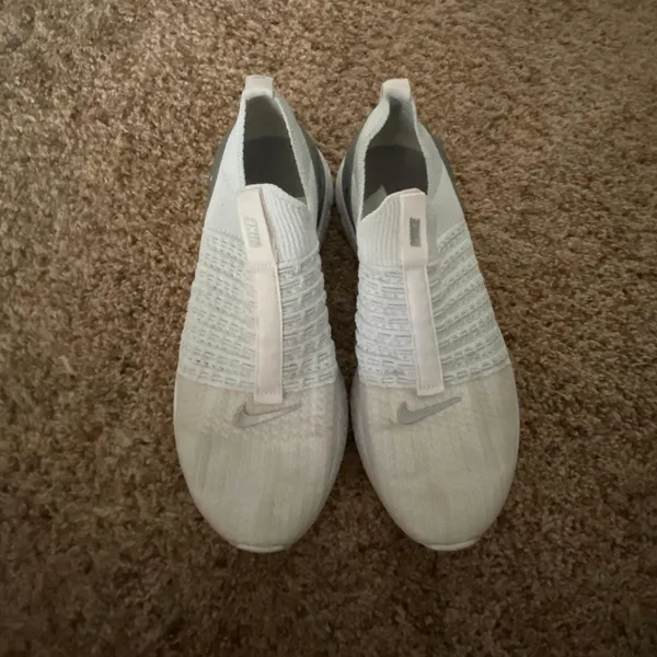 Running Shoes - Image 2