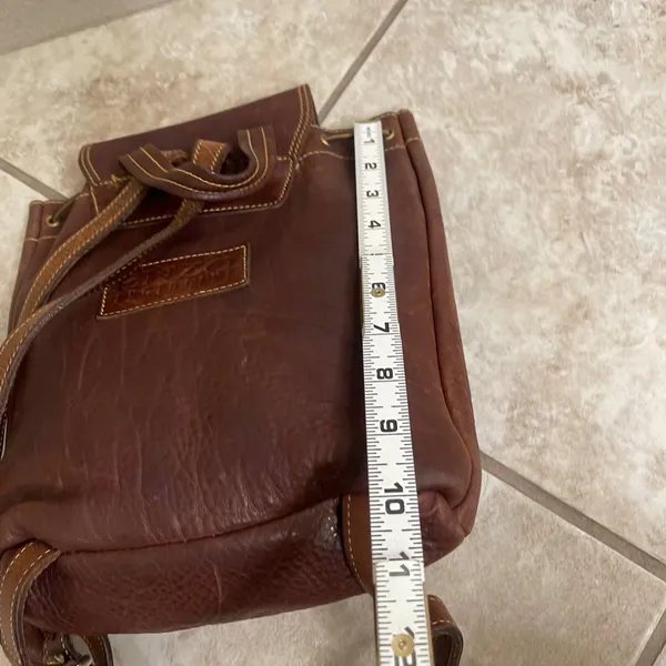 Roots x Enzo Angiolini VTG Leather Brown Buckle Drawstring Flap Backpack Purse‎ - Image 5