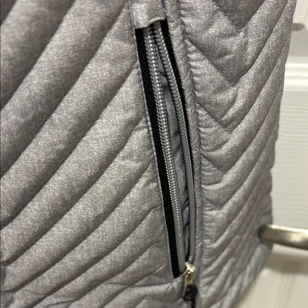 Free country Gray and black reversible Quilted Vest - Image 4