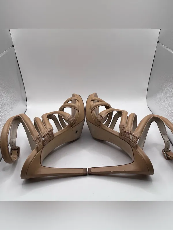 Zara nude strappy high-heeled sandals, distinctive padded size 39 US 8.5 - Image 7