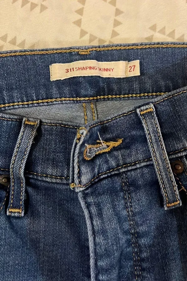 Levi’s Jeans - Image 3