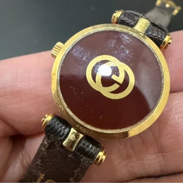 Vintage GUCCI 2000L Sherry Line Ladies Watch NEEDS BATTERY! - Image 13
