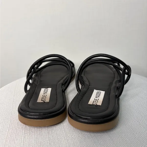 Steve Madden Black Strappy Flat Sandals women’s Size 8.5(B114)✨ - Image 4