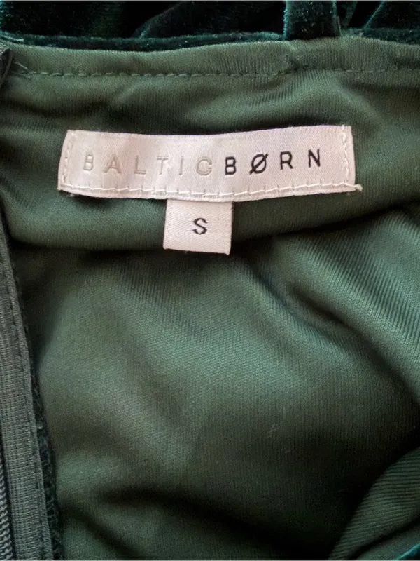 Baltic Born Deep Green Velvet V-Neck Maxi Dress - Image 5