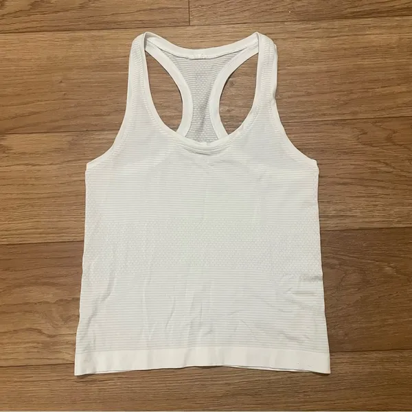 Lululemon Swiftly Tech Racerback Tank Top 2.0 *Race Length - Image 3