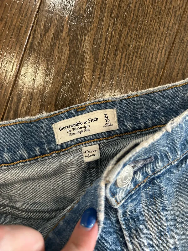 Abercrombie Curve Love Jeans - Image 4