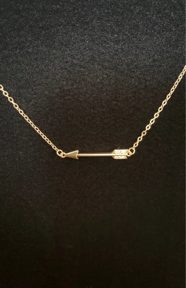 Arrow Necklace Gold - Image 2