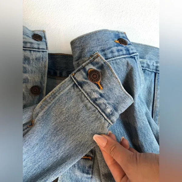 Levi’s Trucker Jacket in All Yours Light Wash Size S - Image 4