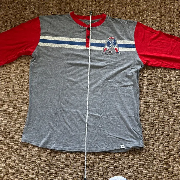 Fanatics Men’s 2XLT New England Patriots retro long sleeve Henley - Image 7