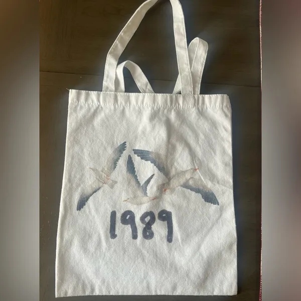 Taylor Swift 1989 Tote. Taylor’s Version Swiftie Gift - Image 2