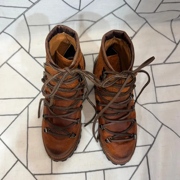 Freebird Hiker Boots‎ Size 7 Tan Distressed Leather Lace Up Lug Sole L98985 - Image 9