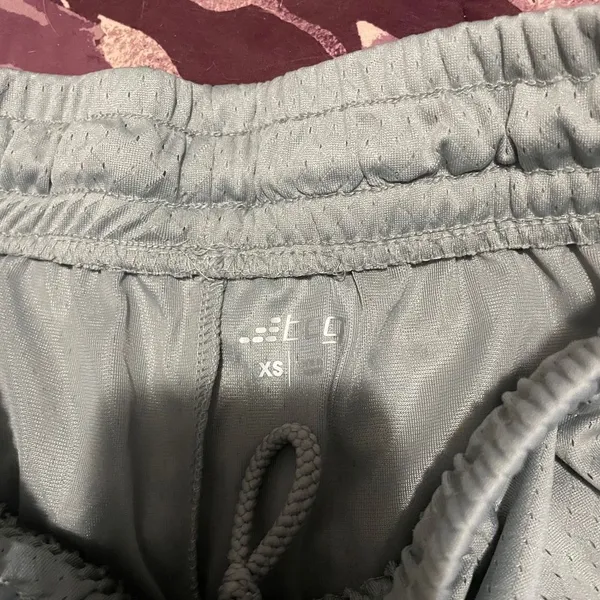 Academy Women’s Mesh Athletic Training Shorts NWT Gray XS 6” Inseam - Image 4