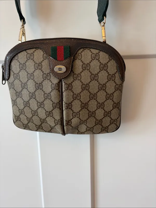 Gucci Beige Brown GG Canvas Crossbody with Green-Red Stripe - Image 2