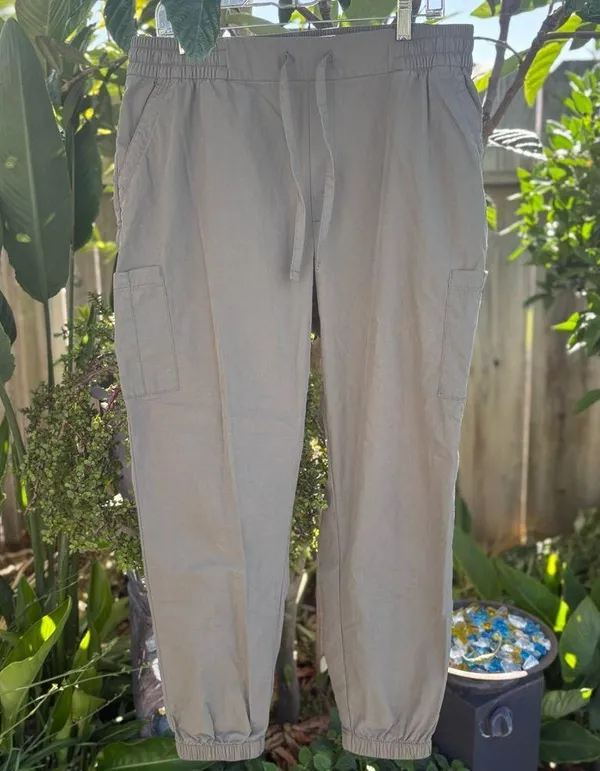 Old Navy Women’s Olive Poplin High Rise Tapered Cargo Elastic Cuff Jogger Size L - Image 7