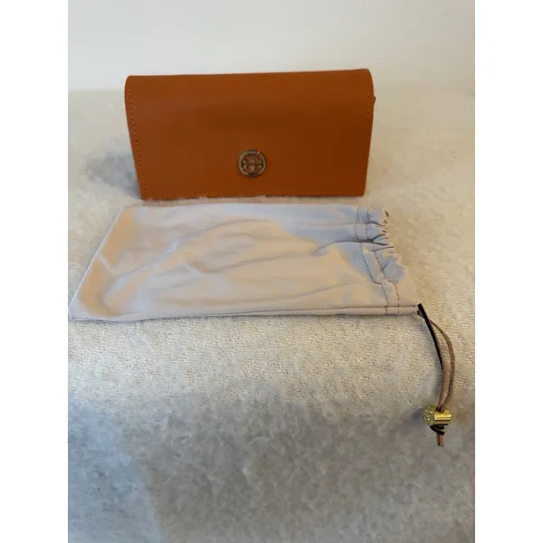 Tory Burch Sunglasses case - Image 4