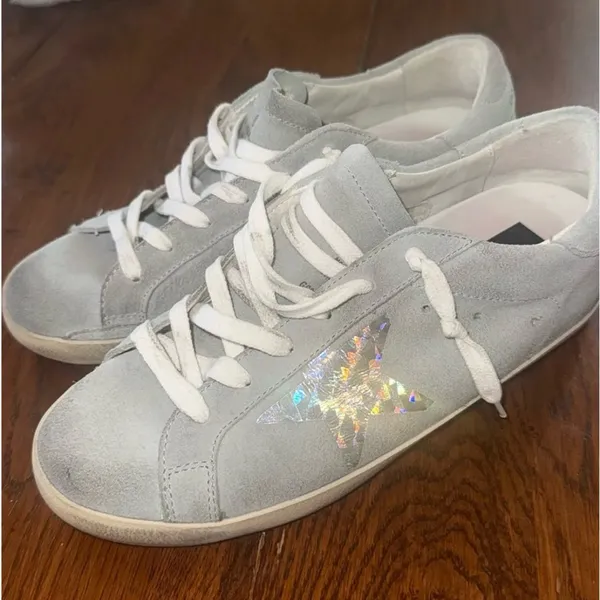 Golden Goose Light Gray Sneakers with Iridescent Star - Image 2
