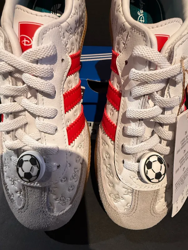 Adidas Disney Samba OG size 3Y - Image 5