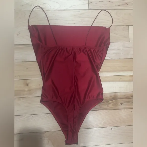 LULU’S TALKING SMOOTH RED COWL NECK BODYSUIT - Image 6