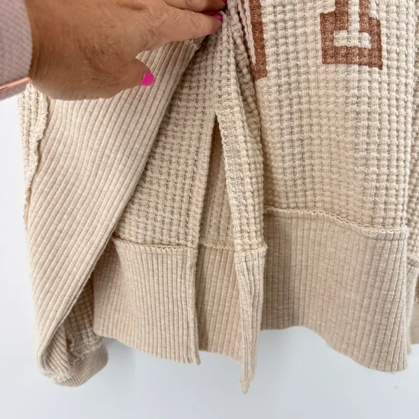 American Eagle Seriously Lived In Waffle Knit Sweatshirt‎ NYC Graphic Tan XS - Image 3