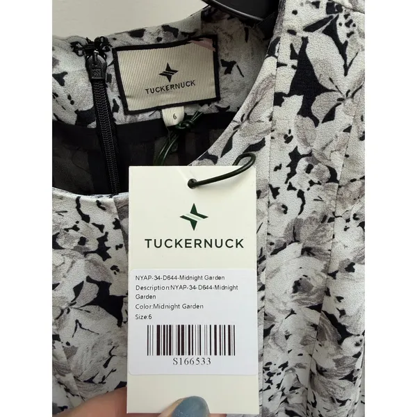 NEW Tuckernuck Gray Gardens Andi Pleated Dress Size 6 - Image 4