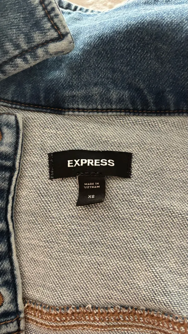 Express Women’s Denim Jacket - Image 4
