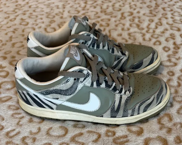 Nike Dunk Low Pro Daktari 2003 Olive Men's Zebra Size: 6 - Image 6