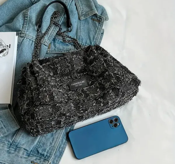 Elegant,fashionable classic shoulder chain bag - Image 4