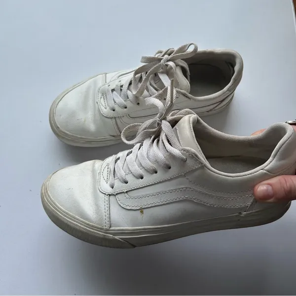 Vans Women's White Sneakers 6.5 - Image 4